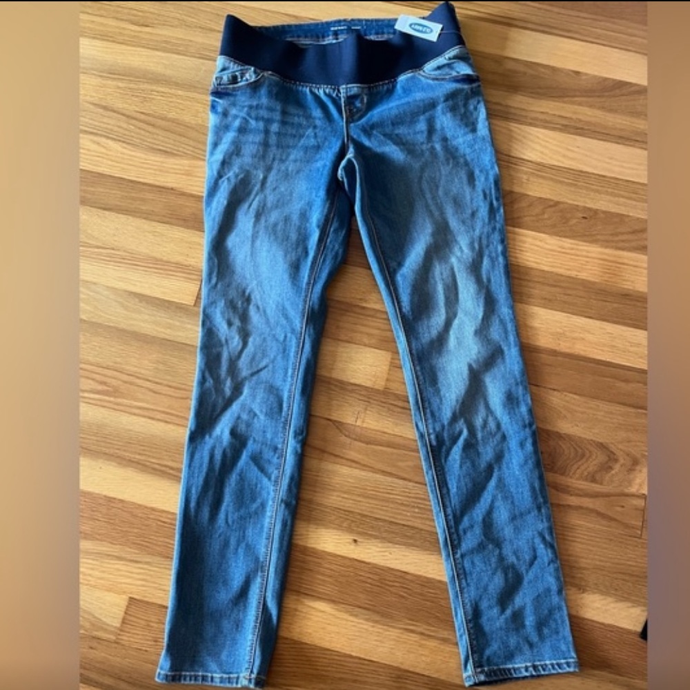 NWT Old Navy Maternity Jeans